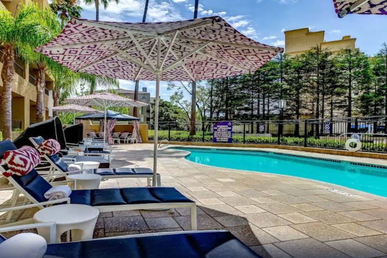 Avenue Of The Arts Costa Mesa, A Tribute Portfolio Hotel Экстерьер фото