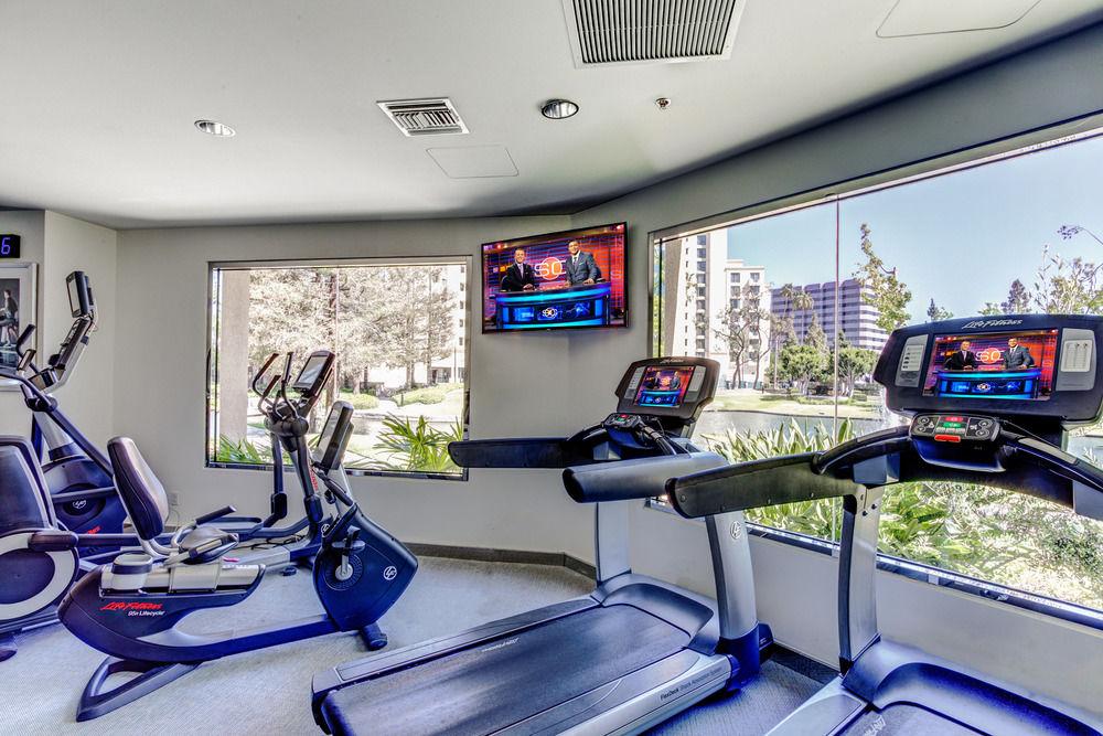 Avenue Of The Arts Costa Mesa, A Tribute Portfolio Hotel Экстерьер фото