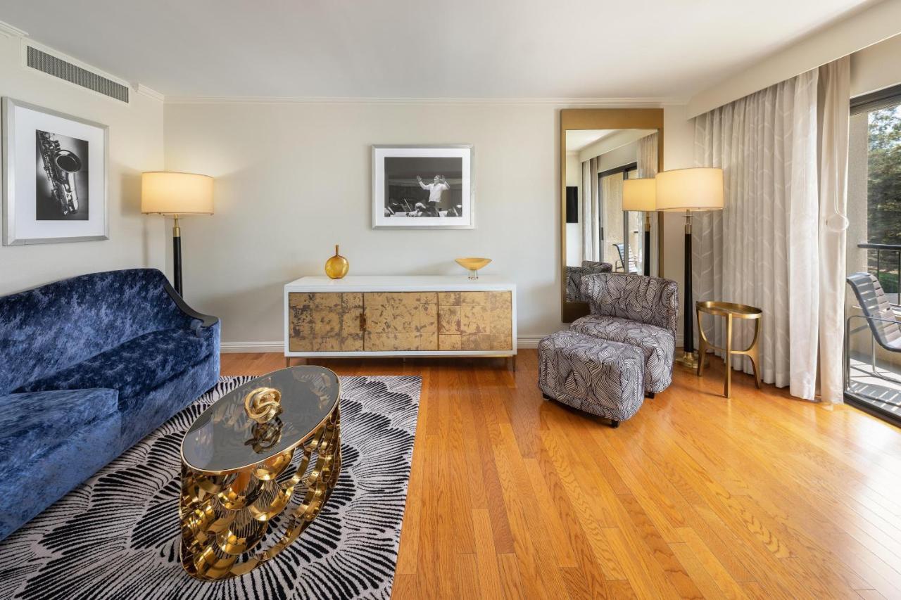 Avenue Of The Arts Costa Mesa, A Tribute Portfolio Hotel Экстерьер фото