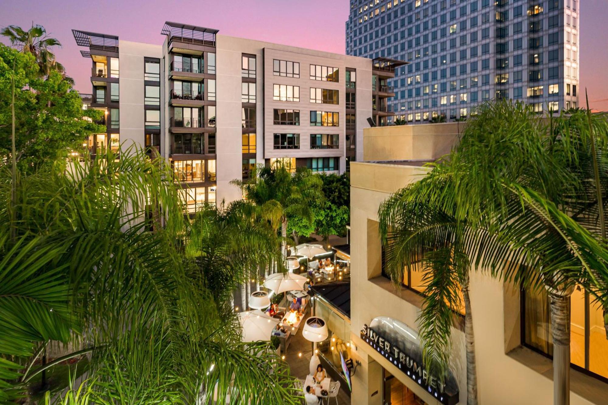 Avenue Of The Arts Costa Mesa, A Tribute Portfolio Hotel Экстерьер фото