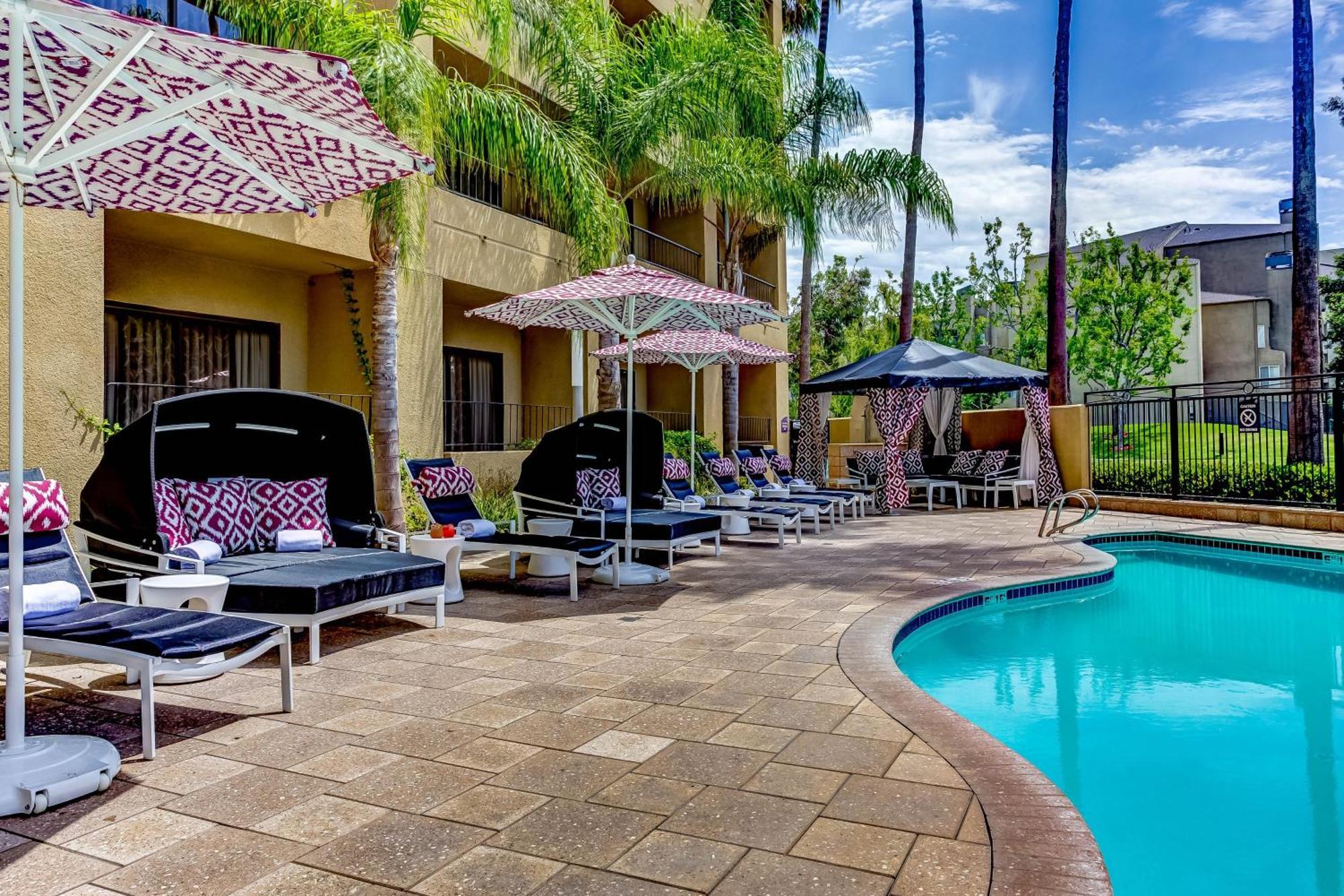 Avenue Of The Arts Costa Mesa, A Tribute Portfolio Hotel Экстерьер фото